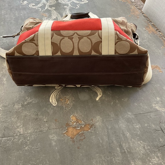 Large weekender Coach bag in EUC - Picture 2 of 8